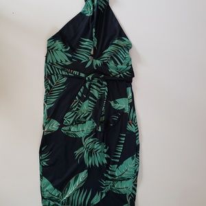 Super cute tropical printhalter dress
